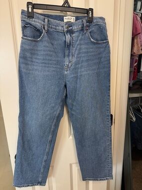 Abercrombie & Fitch the Ankle straight ultra high rise